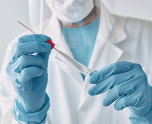 Scientifique au travail